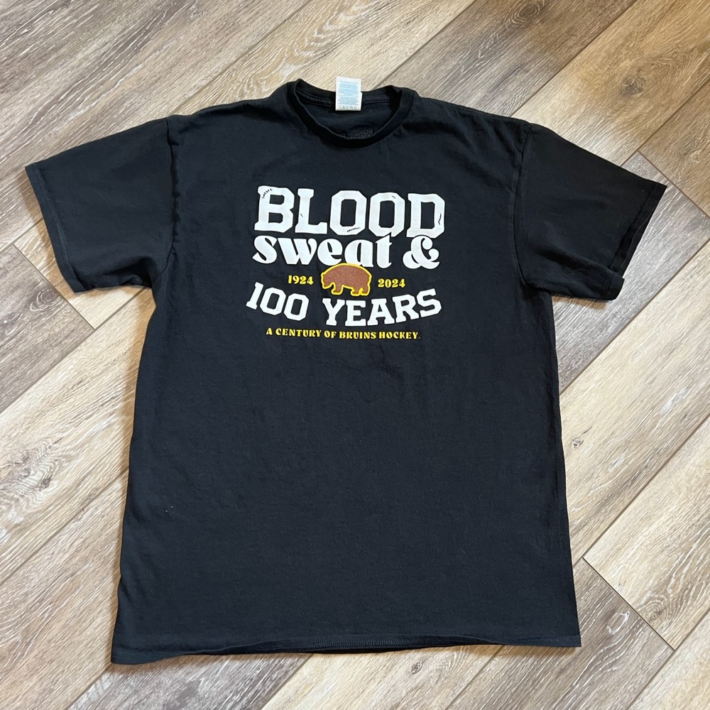 NWOT Boston Bruins blood sweat And 100 Years  2023/2024 T Size Large